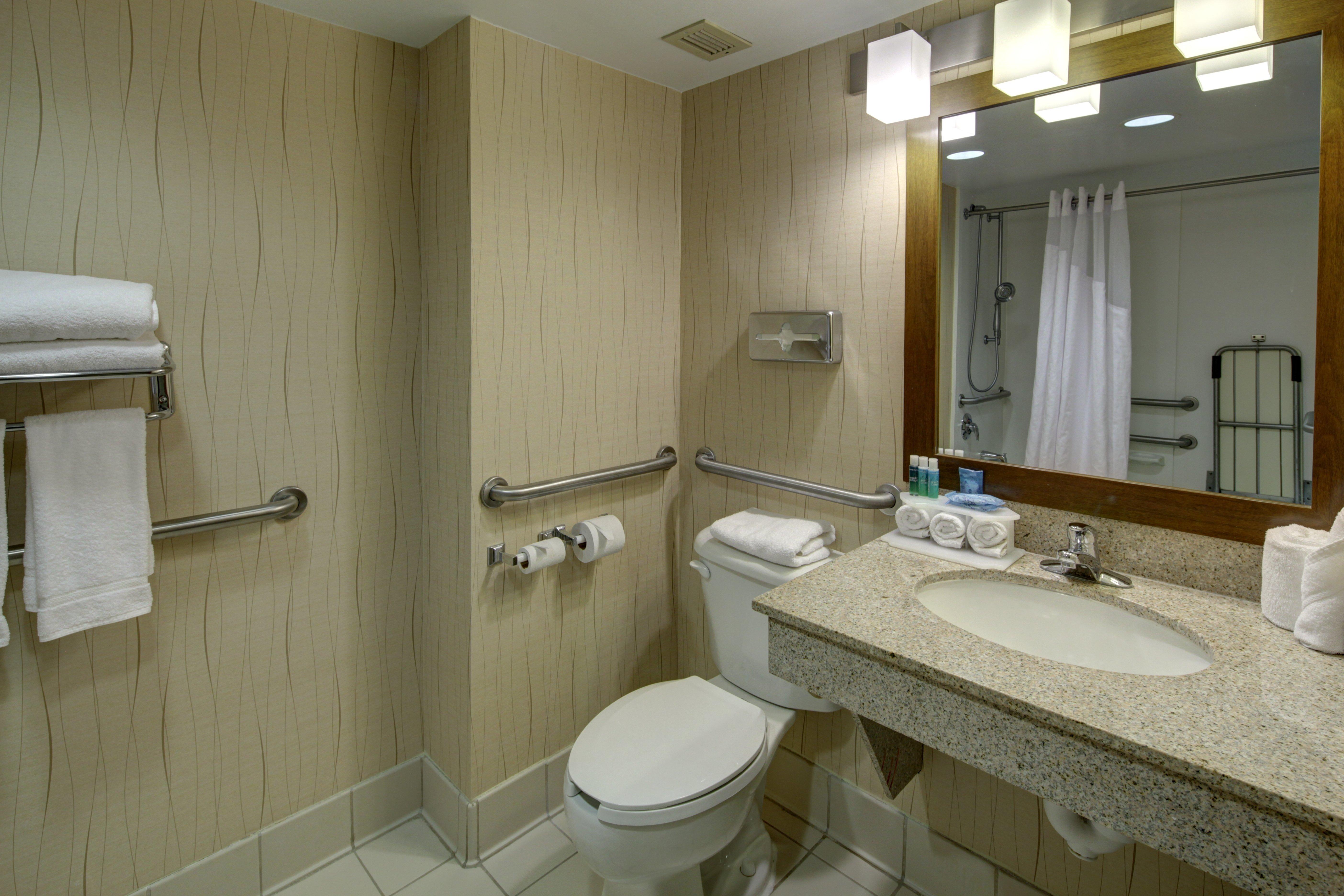 Holiday Inn Express Hotel & Suites Emporia By Ihg Ngoại thất bức ảnh