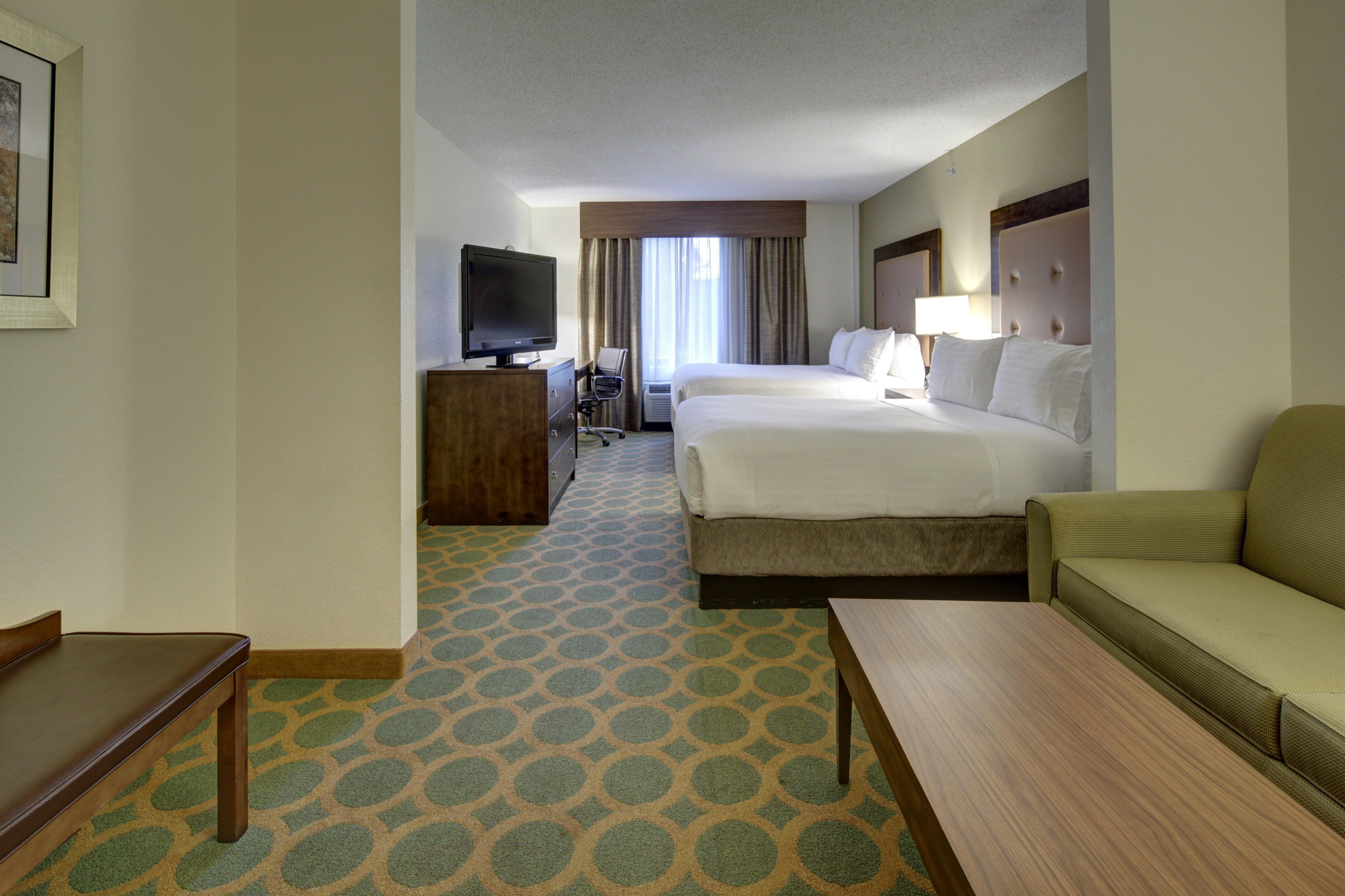 Holiday Inn Express Hotel & Suites Emporia By Ihg Ngoại thất bức ảnh